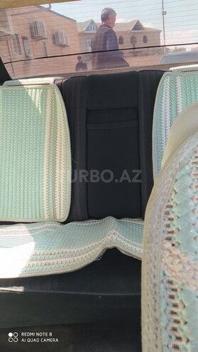 Mercedes E 250 1992, 200,000 km - 2.5 l - Bakı
