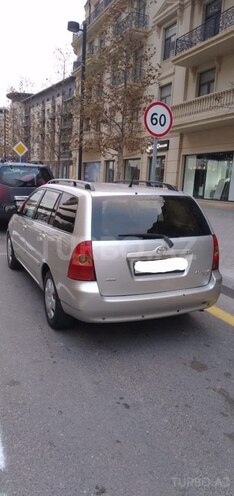 Toyota Corolla 2006, 208,000 km - 1.4 l - Bakı