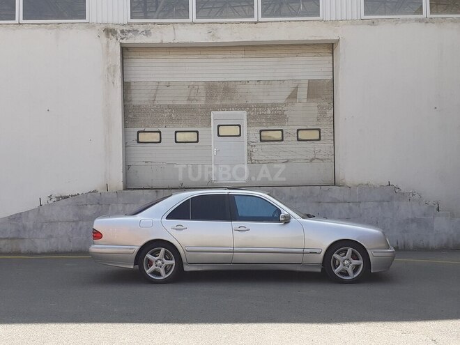 Mercedes E 320 2001, 250,000 km - 3.2 л - Gəncə