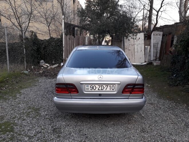 Mercedes E 280 1998, 302,000 km - 2.8 l - Bakı