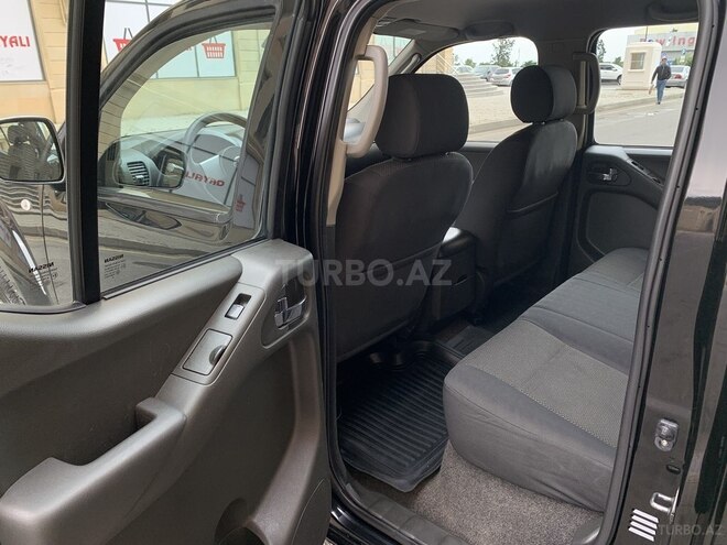 Nissan Navara 2015, 119,200 km - 2.5 l - Bakı