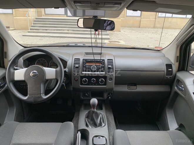 Nissan Navara 2015, 119,200 km - 2.5 l - Bakı