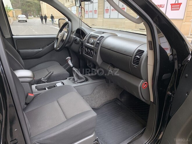 Nissan Navara 2015, 119,200 km - 2.5 l - Bakı
