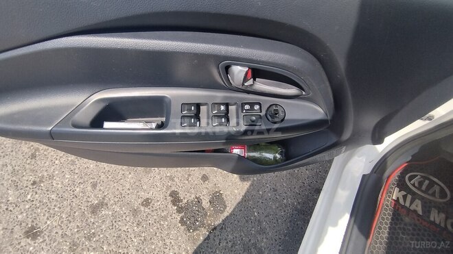 Kia Rio 2013, 186,362 km - 1.6 l - Xırdalan