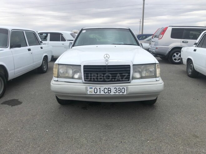 Mercedes E 200 1989, 200,000 km - 2.0 l - Bakı