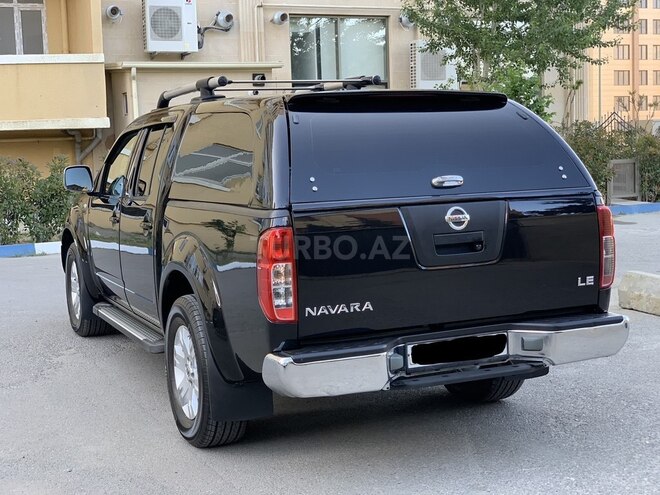Nissan Navara 2014, 158,240 km - 2.5 l - Bakı