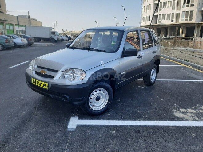 Chevrolet Niva 2016, 17,400 km - 1.7 l - Bakı
