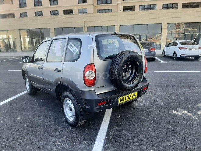 Chevrolet Niva 2016, 17,400 km - 1.7 l - Bakı