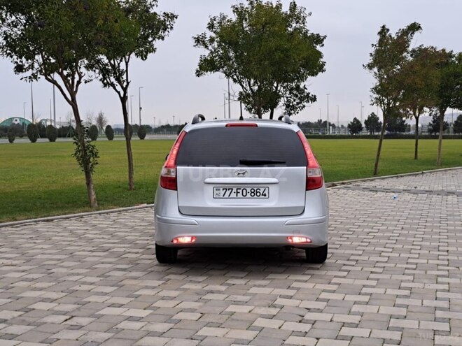 Hyundai i30 2010, 242,500 km - 1.6 л - Bakı