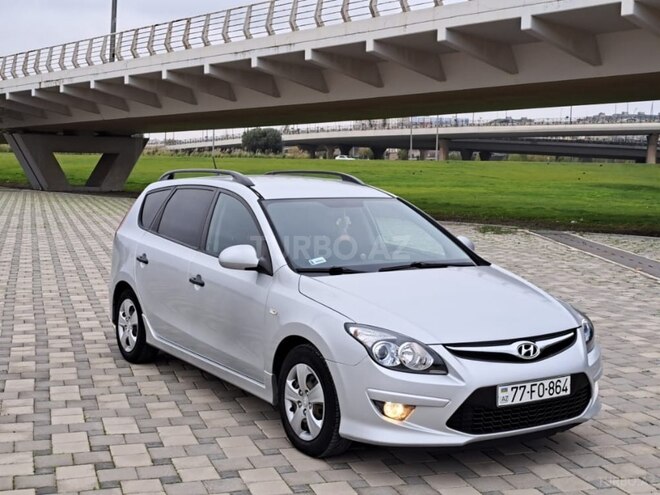 Hyundai i30 2010, 242,500 km - 1.6 л - Bakı