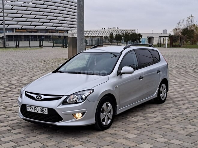 Hyundai i30 2010, 242,500 km - 1.6 л - Bakı