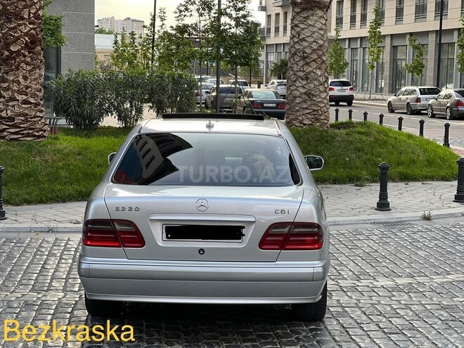 Mercedes E 220 2000, 274,521 km - 2.2 l - Bakı