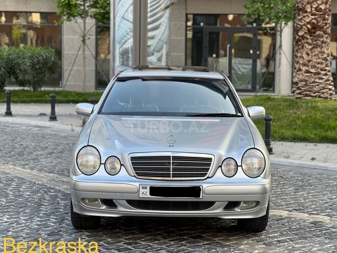 Mercedes E 220 2000, 274,521 km - 2.2 l - Bakı