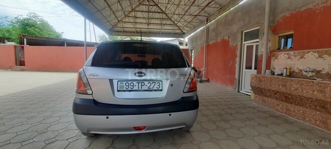 Kia Rio 2005, 249,000 km - 1.5 л - Qazax