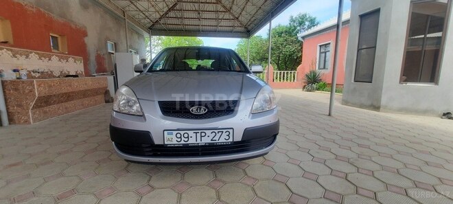 Kia Rio 2005, 249,000 km - 1.5 л - Qazax