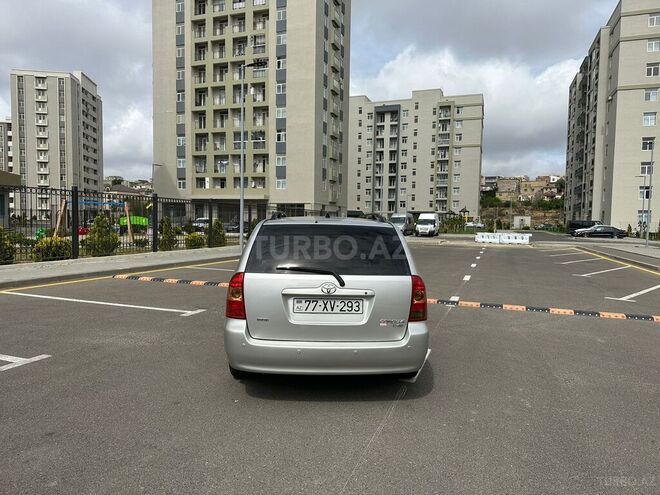 Toyota Corolla 2005, 175,000 km - 1.4 л - Bakı