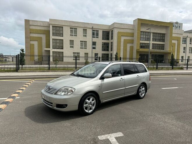 Toyota Corolla 2005, 175,000 km - 1.4 л - Bakı