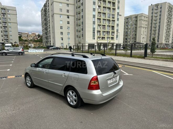 Toyota Corolla 2005, 175,000 km - 1.4 л - Bakı