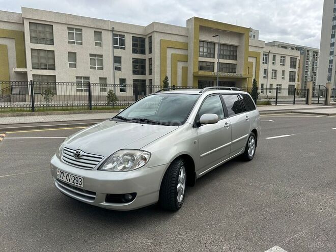 Toyota Corolla 2005, 175,000 km - 1.4 л - Bakı