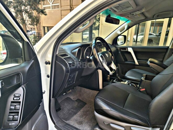 Toyota Prado 2012, 270,000 km - 3.0 l - Bakı