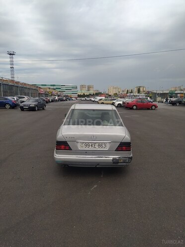 Mercedes E 280 1994, 100,000 km - 2.8 л - Bakı