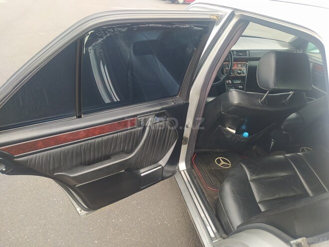 Mercedes E 280 1994, 100,000 km - 2.8 л - Bakı