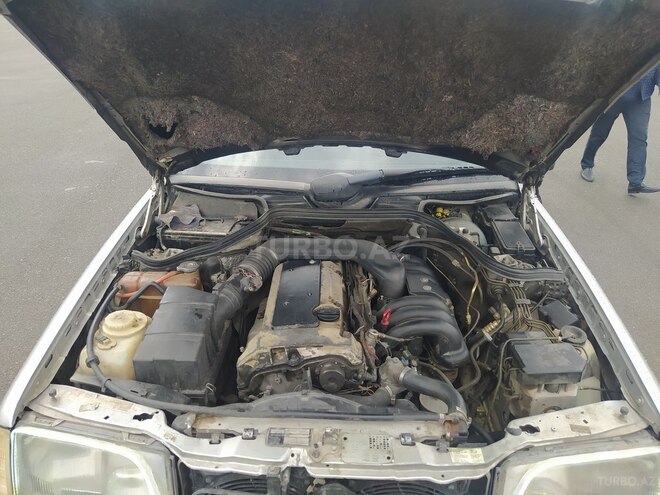 Mercedes E 280 1994, 100,000 km - 2.8 л - Bakı