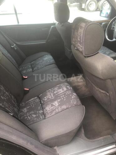 Mercedes E 280 1999, 320,000 km - 2.8 л - Bakı