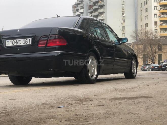 Mercedes E 280 1999, 320,000 km - 2.8 л - Bakı