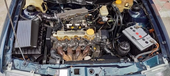 Opel Astra 1994, 265,880 km - 1.6 l - Şəki