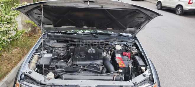 Mitsubishi L200 2008, 380,000 km - 2.5 л - Bakı