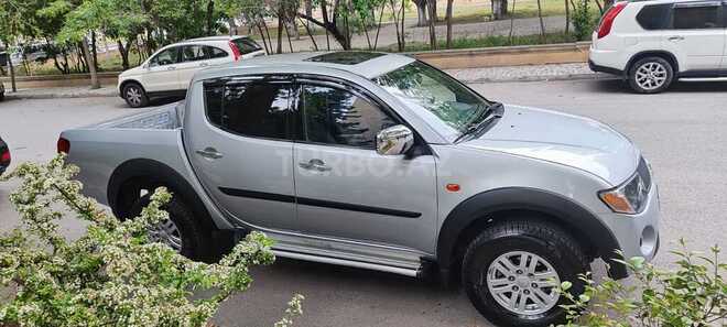 Mitsubishi L200 2008, 380,000 km - 2.5 л - Bakı
