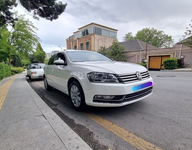 Volkswagen Passat 2012, 180,000 km - 1.8 л - Bakı