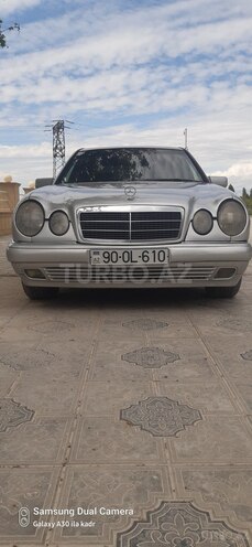 Mercedes E 230 1995, 400,000 km - 2.3 л - Qazax