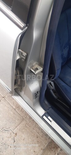 Mercedes E 230 1995, 400,000 km - 2.3 л - Qazax
