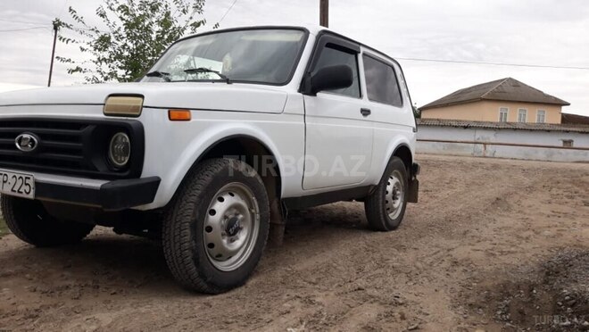 LADA (VAZ) Niva 2008, 198,700 km - 1.7 л - Salyan