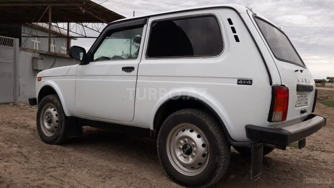 LADA (VAZ) Niva 2008, 198,700 km - 1.7 л - Salyan