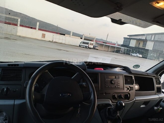 Ford Transit 2006, 220,000 km - 2.4 l - Bakı