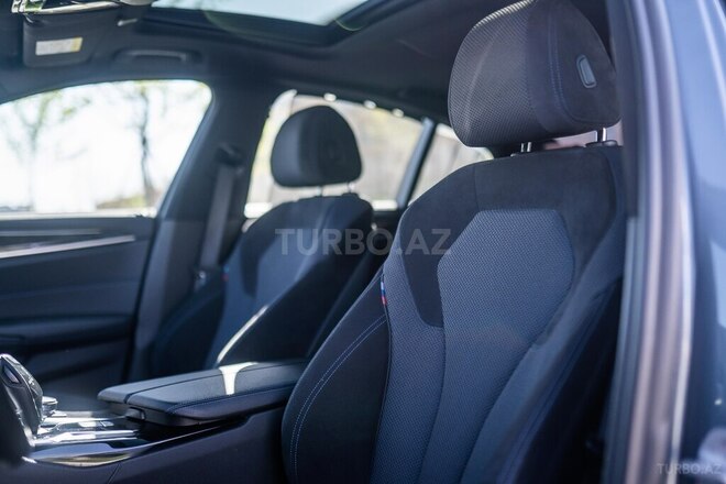BMW 520 2018, 64,000 km - 2.0 l - Bakı