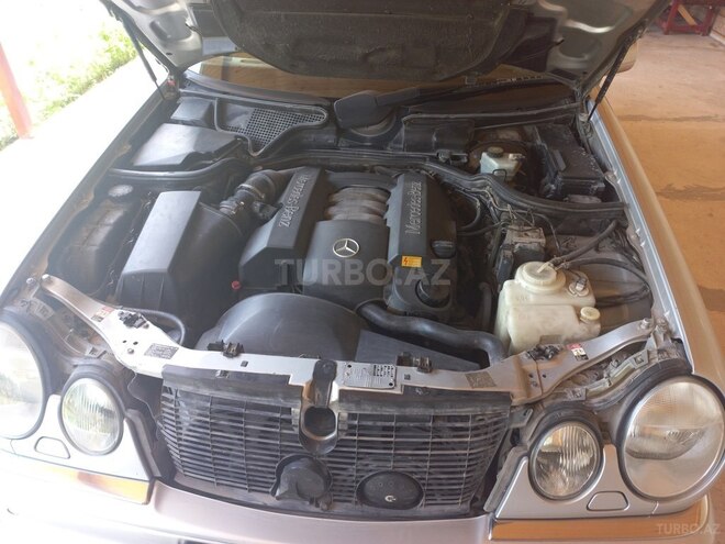 Mercedes E 240 1998, 205,000 km - 2.4 л - Göyçay