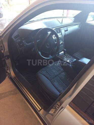 Mercedes E 240 1998, 205,000 km - 2.4 л - Göyçay