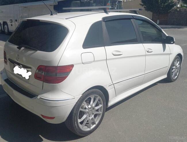 Mercedes B 170 2009, 120,000 km - 1.7 l - Sumqayıt