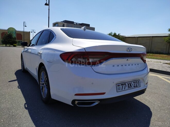Hyundai Grandeur 2016, 178,000 km - 2.2 л - Bakı