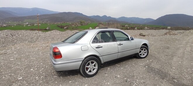 Mercedes C 180 1996, 500,000 km - 1.8 l - İsmayıllı