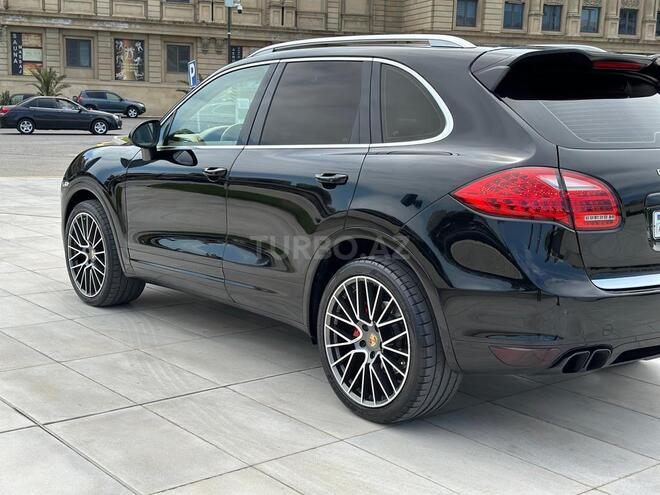 Porsche Cayenne Turbo 2012, 112,500 km - 4.8 l - Bakı