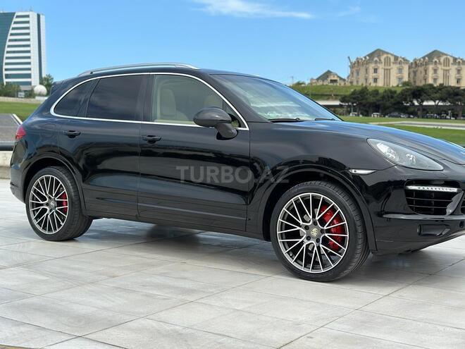 Porsche Cayenne Turbo 2012, 112,500 km - 4.8 l - Bakı