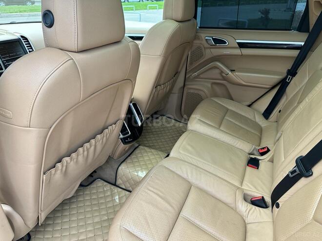 Porsche Cayenne Turbo 2012, 112,500 km - 4.8 l - Bakı