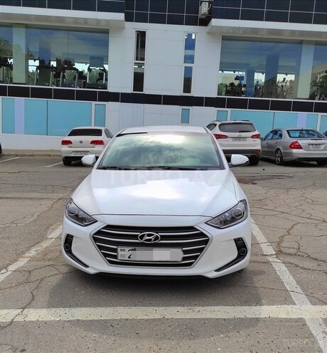 Hyundai Elantra 2017, 33,500 km - 1.6 l - Bakı