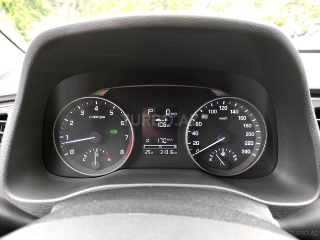 Hyundai Elantra 2017, 33,500 km - 1.6 l - Bakı