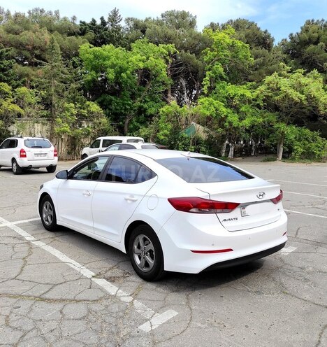 Hyundai Elantra 2017, 33,500 km - 1.6 l - Bakı